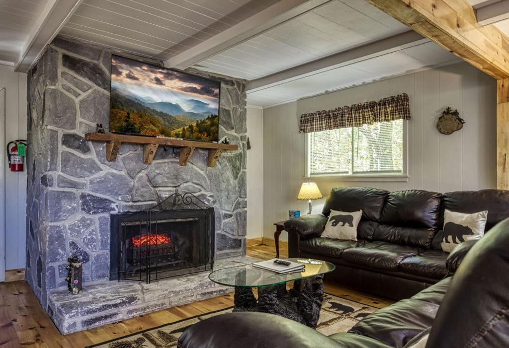 Four Bears Den, Hot Tub, 1089 Of Free Attraction Tickets For Each Paid Day, Dollywood And More Gatlinburg Bagian luar foto