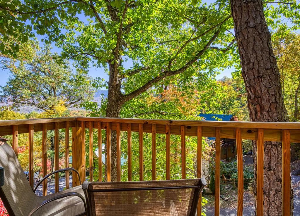 Four Bears Den, Hot Tub, 1089 Of Free Attraction Tickets For Each Paid Day, Dollywood And More Gatlinburg Bagian luar foto