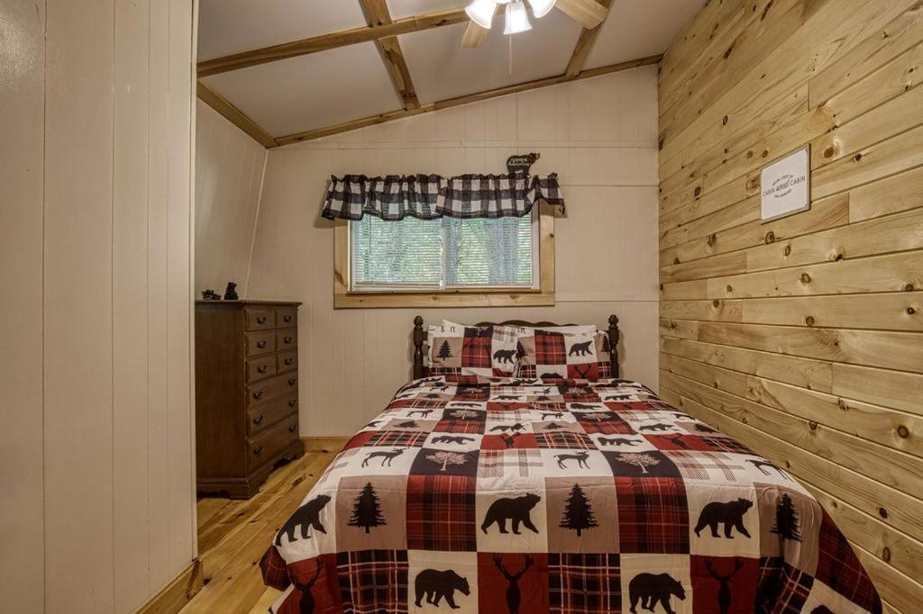 Four Bears Den, Hot Tub, 1089 Of Free Attraction Tickets For Each Paid Day, Dollywood And More Gatlinburg Bagian luar foto