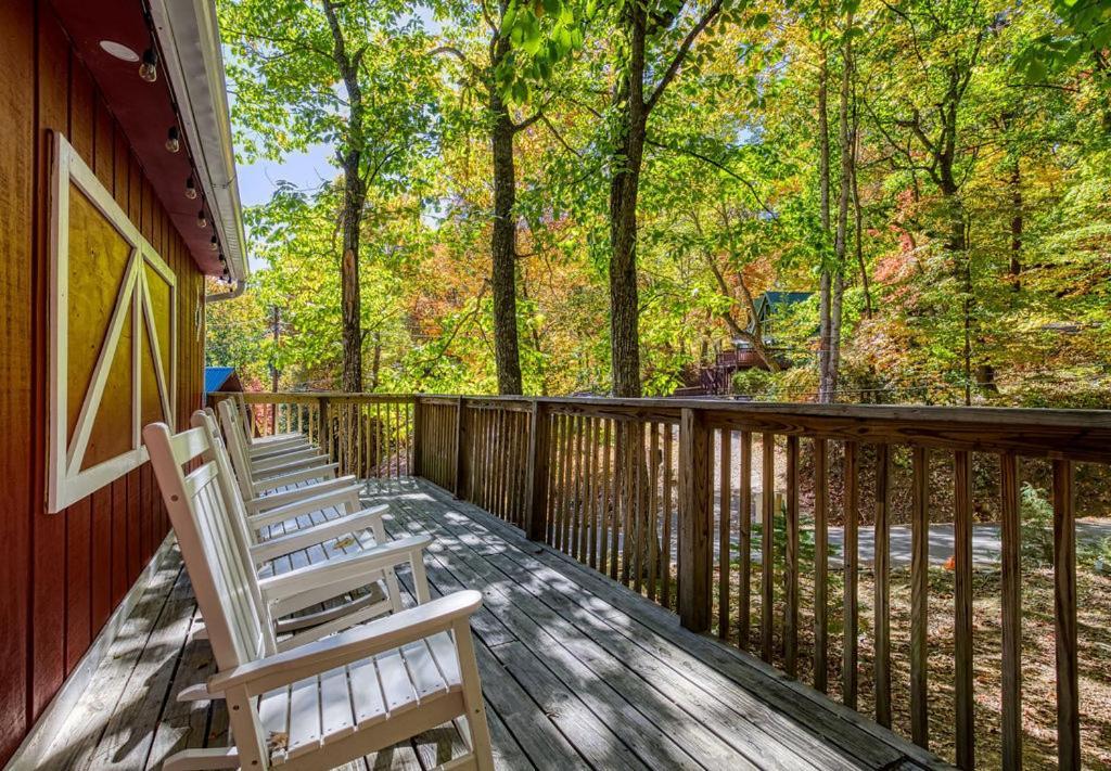 Four Bears Den, Hot Tub, 1089 Of Free Attraction Tickets For Each Paid Day, Dollywood And More Gatlinburg Bagian luar foto