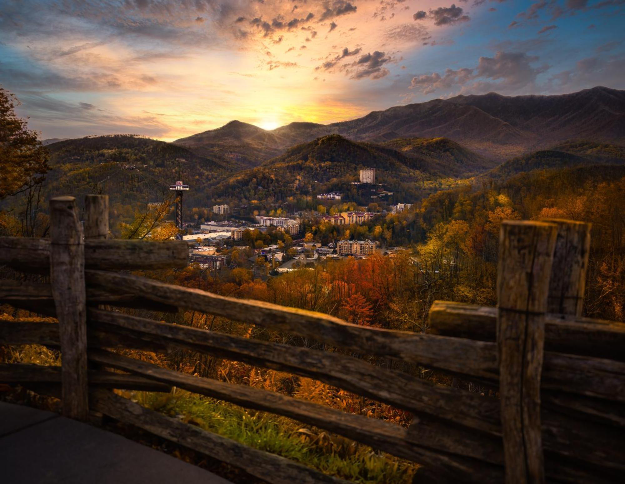 Four Bears Den, Hot Tub, 1089 Of Free Attraction Tickets For Each Paid Day, Dollywood And More Gatlinburg Bagian luar foto